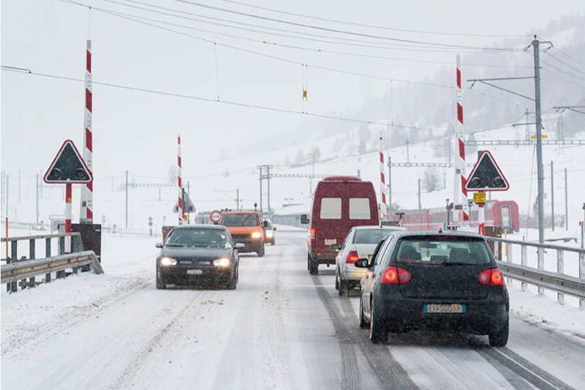 Sicher Auto fahren bei Schnee und Eis